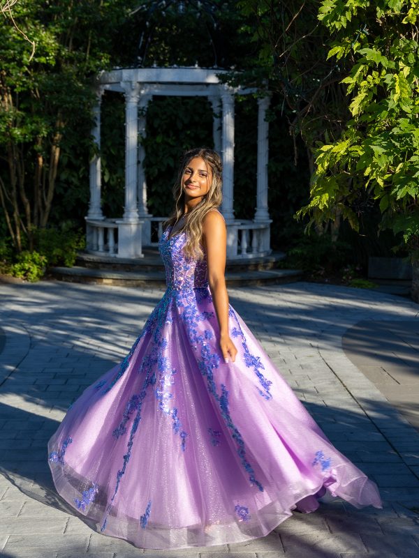 sweet-16-dress-reveal-event-photography-long-island-Vik-Photo